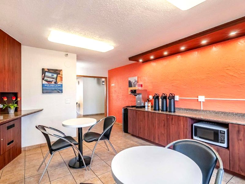 Motel 6 Naperville, ILの写真