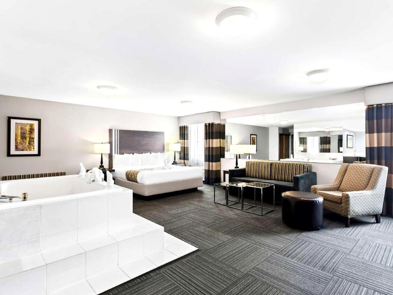 Best Western Naperville Innの写真