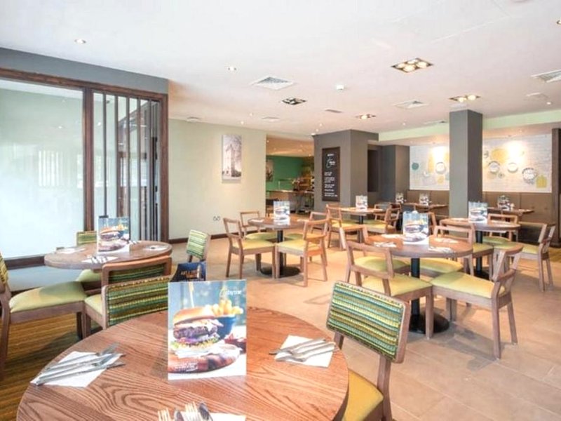 Premier Inn Leek Town Centreの写真