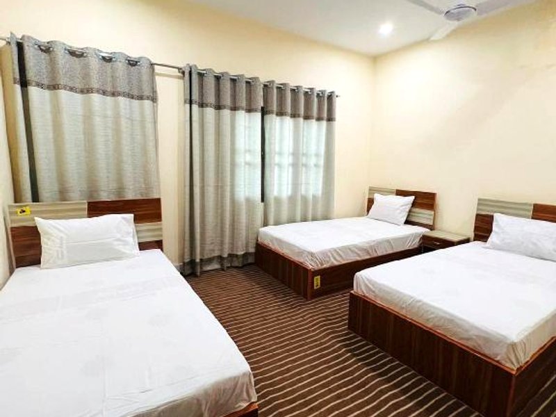 Chandi Hotel and Apartmentsの写真
