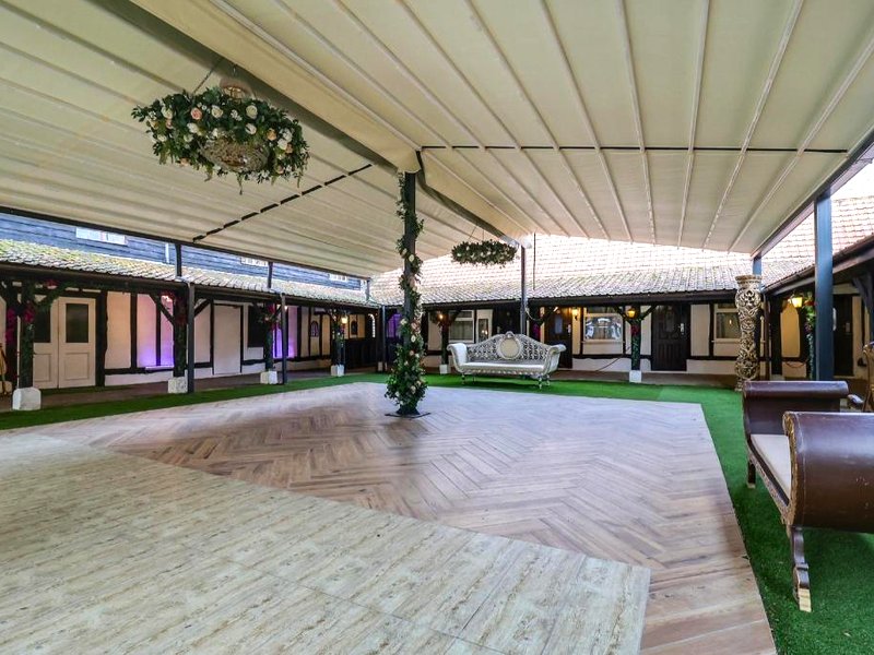 Tudor Oaks Lodge Stevenage Northの写真