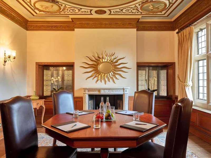 ラインフィールド ハウス ホテル (Rhinefield House Hotel)の写真