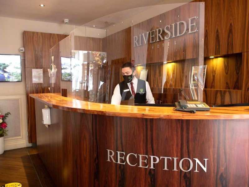 リバーサイド ホテル (Riverside Hotel)の写真