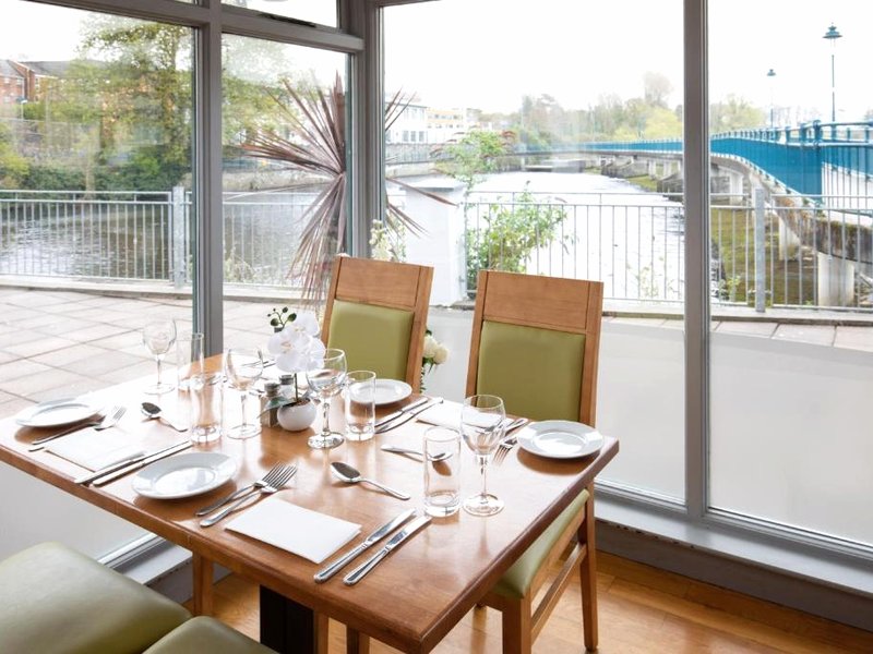 リバーサイド ホテル (Riverside Hotel)の写真