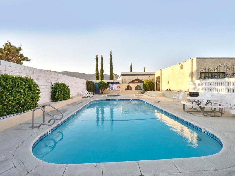 アメリカズ ベスト バリュー イン&スイーツ ジャシュア ツリー ナショナル パーク (Americas Best Value Inn & Suites Joshua Tree National Park)の写真