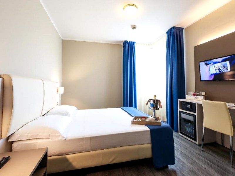 ホテル オレッジョ マルペンサ (Hotel Oleggio Malpensa)の写真
