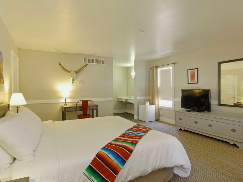 Palm Canyon Hotel and RV Resortの写真