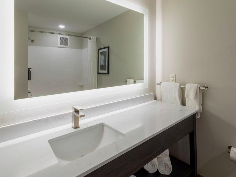 GrandStay Hotel & Suites Johnston-Des Moines, IAの写真