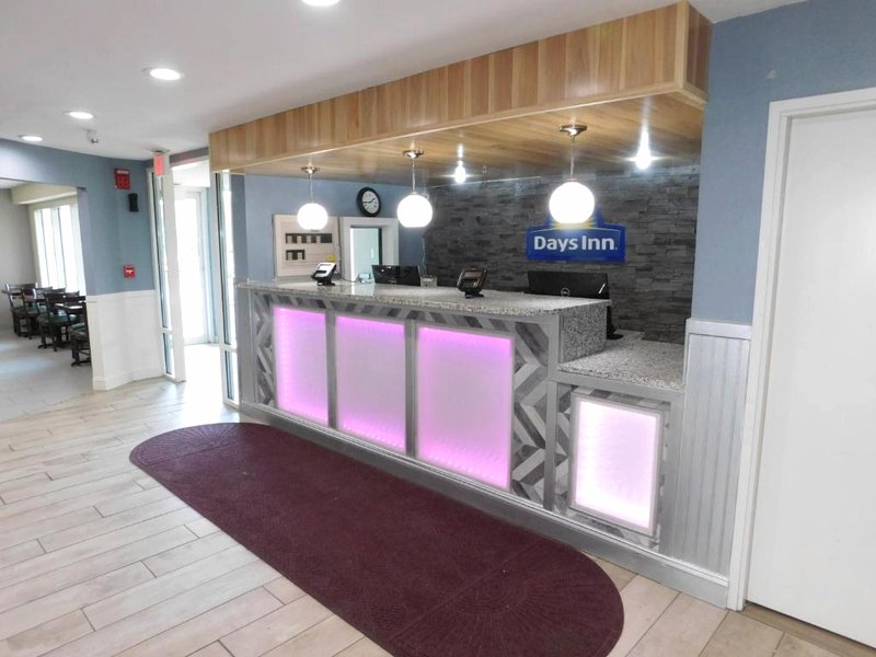 デイズ イン バイ ウィンダム デモイン-ウエスト クライブ (Days Inn by Wyndham Des Moines-West Clive)の写真