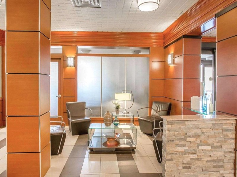 クオリティ イン トロント エアポート (Quality Inn Toronto Airport)の写真