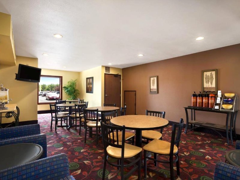 デイズ イン バイ ウィンダム オースティン (Days Inn by Wyndham Austin)の写真