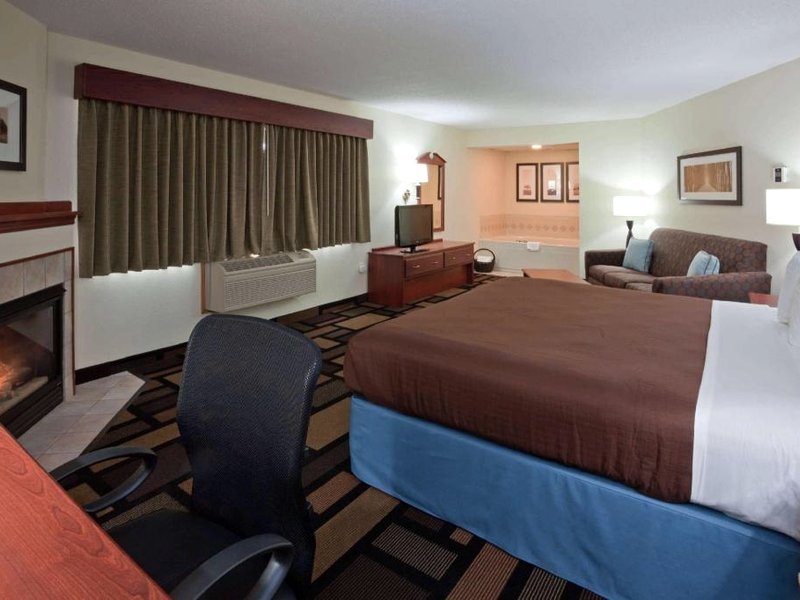 AmericInn by Wyndham Austinの写真