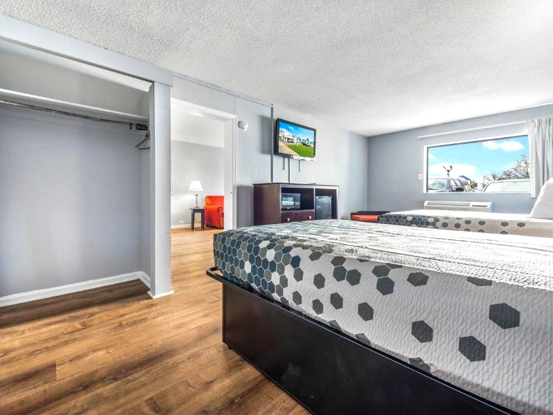 Super 8 by Wyndham Portsmouth - Norfolkの写真