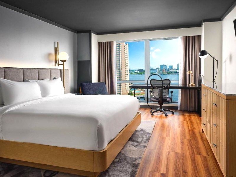 ルネッサンス ポーツマス ノーフォーク ウォーターフロント ホテル (Renaissance Portsmouth-Norfolk Waterfront Hotel)の写真