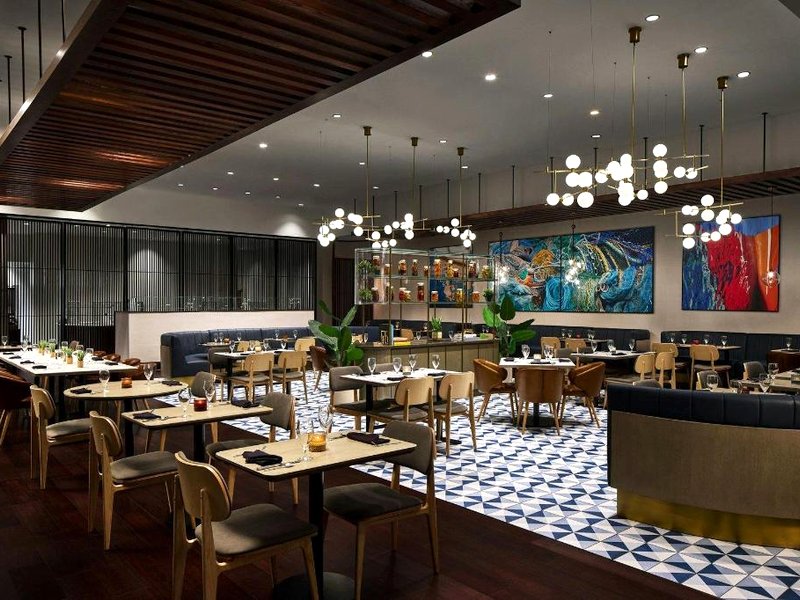 ルネッサンス ポーツマス ノーフォーク ウォーターフロント ホテル (Renaissance Portsmouth-Norfolk Waterfront Hotel)の写真