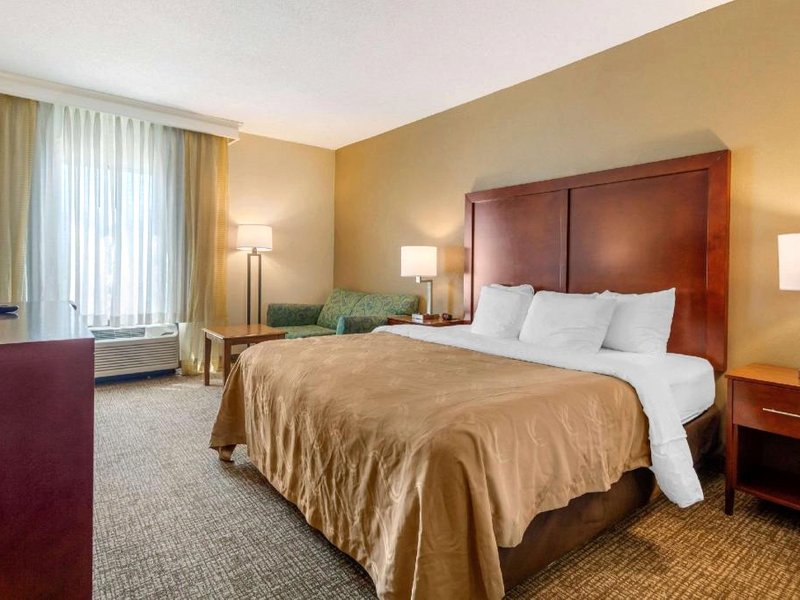 Quality Inn & Suites Olde Townの写真