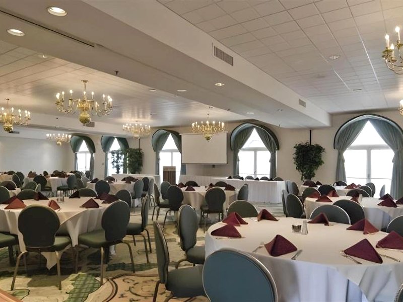 ベストウェスタン プラス ザ イン アット ハンプトン (Best Western PLUS The Inn at Hampton)の写真
