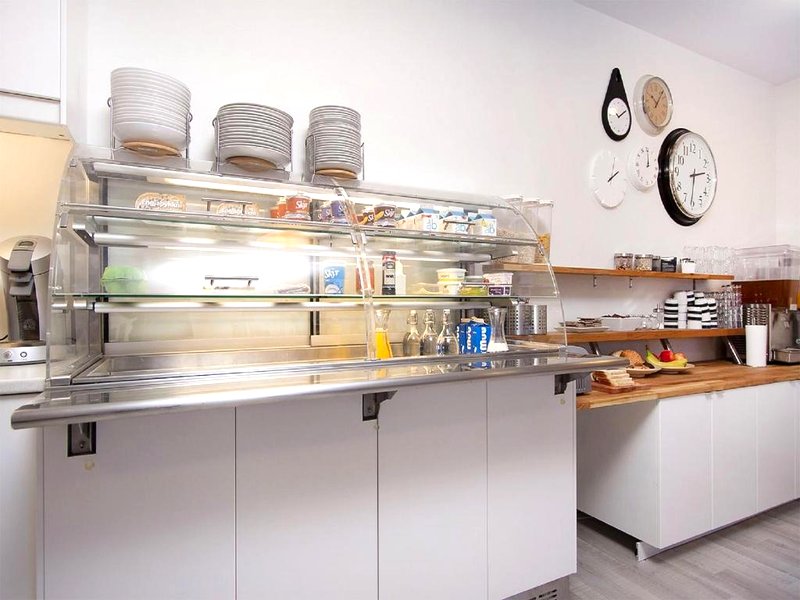 KEF ゲストハウス バイ ケフラヴィーク エアポート (KEF Guesthouse by Keflavik airport)の写真