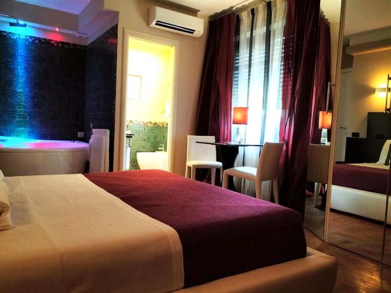 Hotel L