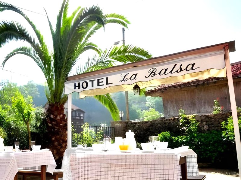 ホテル ラ バルサ (Hotel La Balsa)の写真