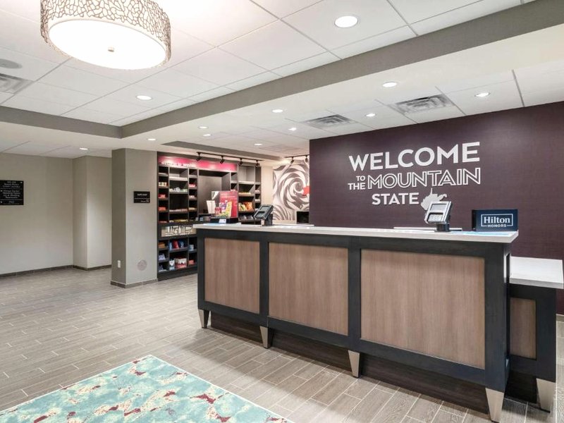 Hampton Inn Westonの写真