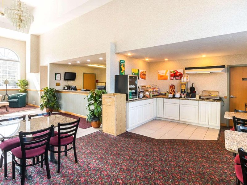 クオリティ イン (Quality Inn)の写真