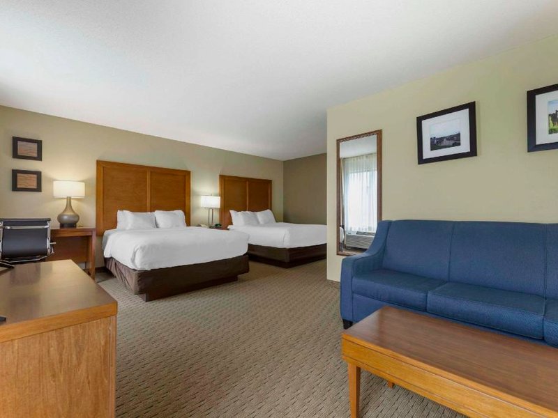 コンフォート イン&スイーツ ブラック リバー フォールズ I 94 (Comfort Inn & Suites Black River Falls I-94)の写真