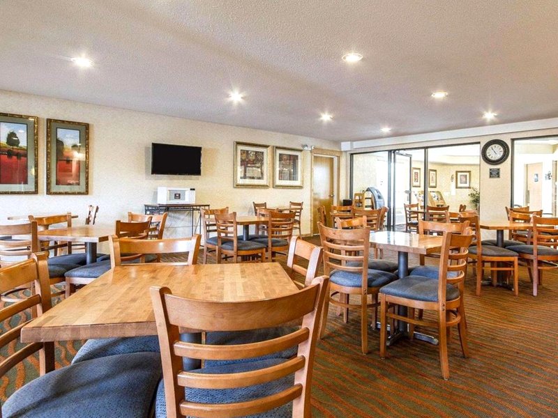 コンフォート イン&スイーツ ブラック リバー フォールズ I 94 (Comfort Inn & Suites Black River Falls I-94)の写真