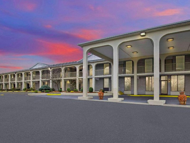 Days Inn by Wyndham Columbia Kentuckyの写真