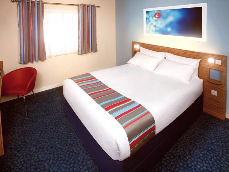 Travelodge Rugeleyの写真
