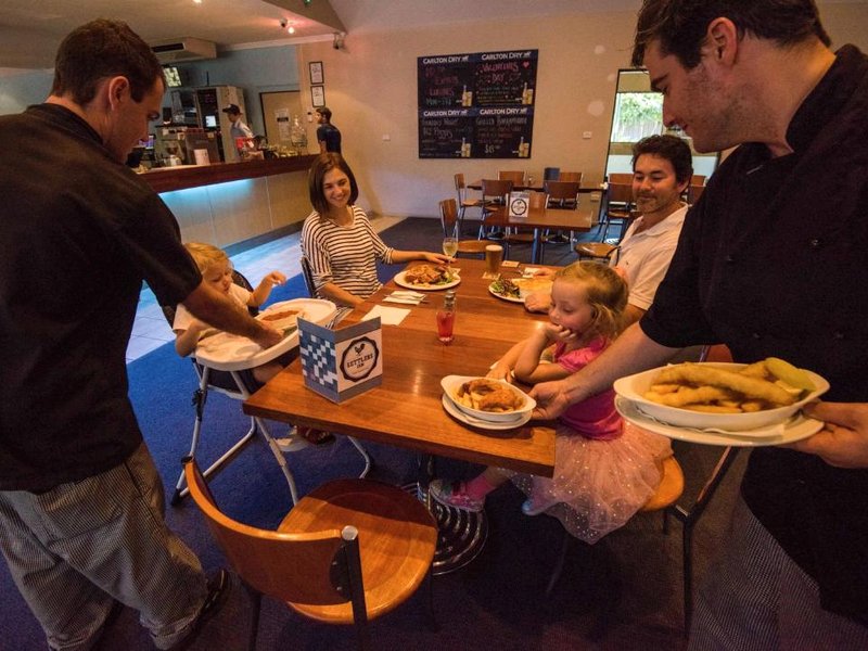 セトラーズ イン (Settlers Inn)の写真