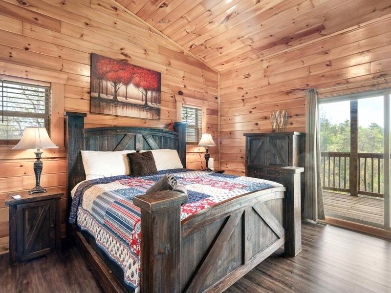 Top Mtn Views, Hottub, Games, 4 Suites, Petsの写真