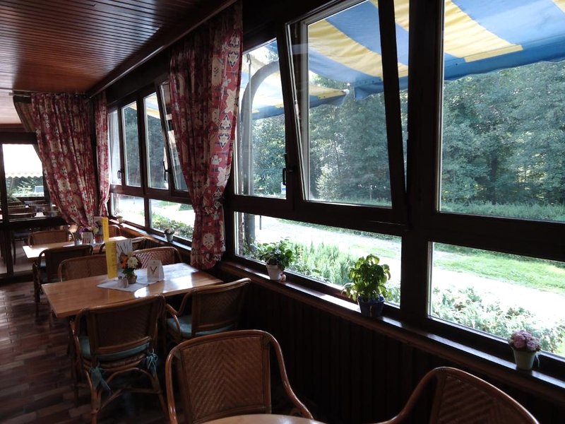 ホステルリ ドゥ ラ ヴァレ (Hostellerie de la Vallee)の写真