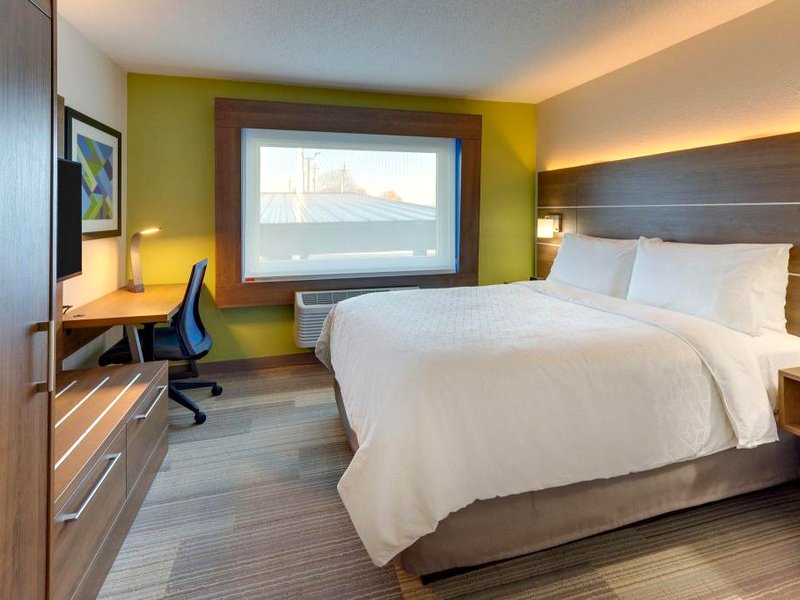 Holiday Inn Express Cincinnati North - Monroe By IHGの写真
