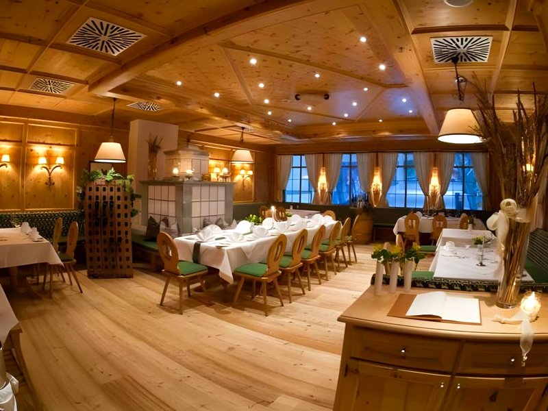 Alpine Hotelの写真