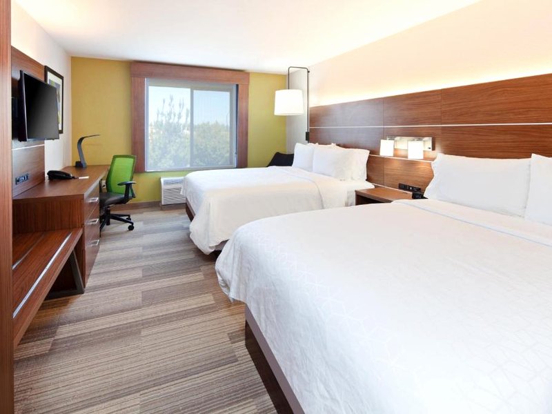 ホリデイ イン エクスプレス ＆ スイーツ クロービス フレズノ エリア バイ IHG (Holiday Inn Express & Suites Clovis Fresno Area By IHG)の写真