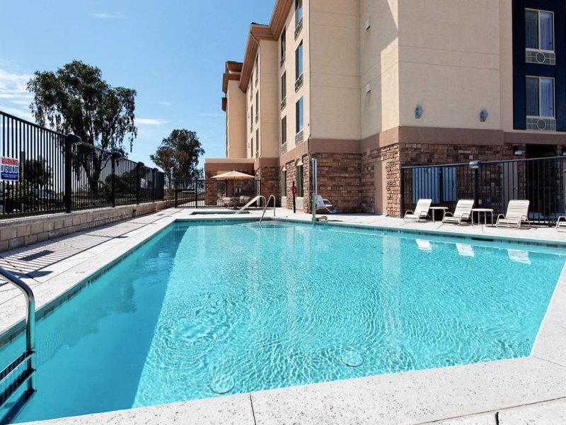 ホリデイ イン エクスプレス フレズノ ノースウエスト ハーンドン バイ IHG (Holiday Inn Express Fresno Northwest - Herndon By IHG)の写真