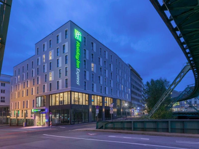 ホリデイ イン エクスプレス ヴッパータール ハウプトバーンホフ バイ IHG (Holiday Inn Express Wuppertal Hauptbahnhof By IHG)の写真