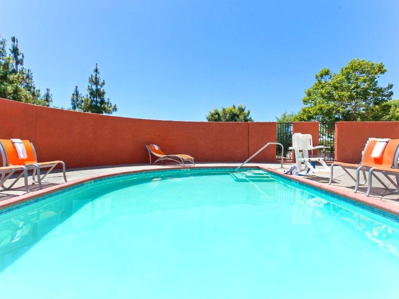 Holiday Inn Express & Suites Elk Grove West I-5 By IHGの写真