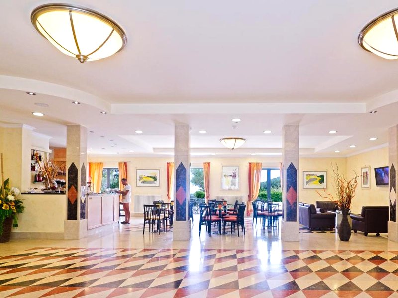 カステッラーロ ゴルフ リゾート (Castellaro Golf Resort)の写真