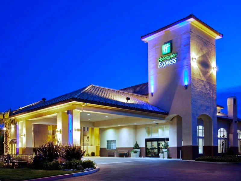 Holiday Inn Express Madera By IHGの写真