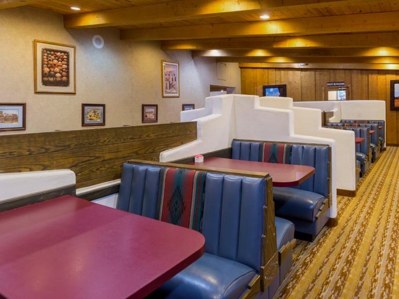 サンダーバード ロッジ (Thunderbird Lodge)の写真