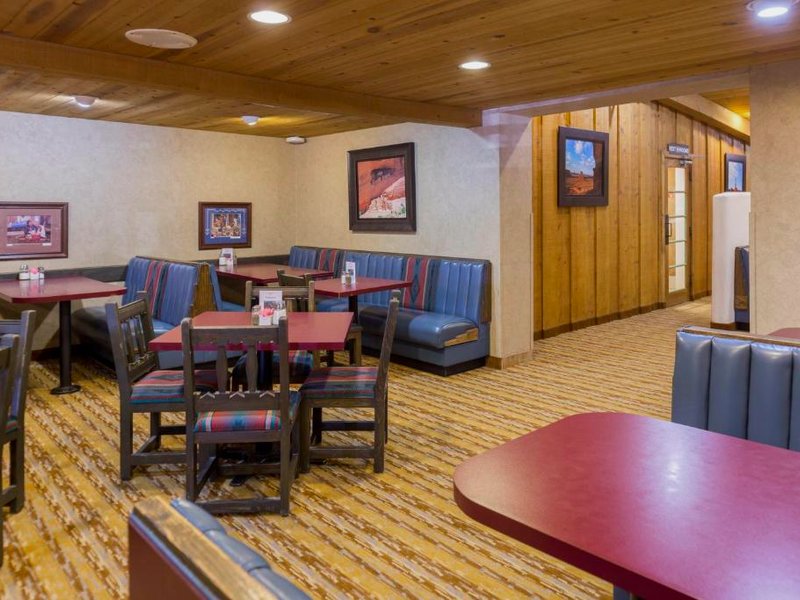 サンダーバード ロッジ (Thunderbird Lodge)の写真
