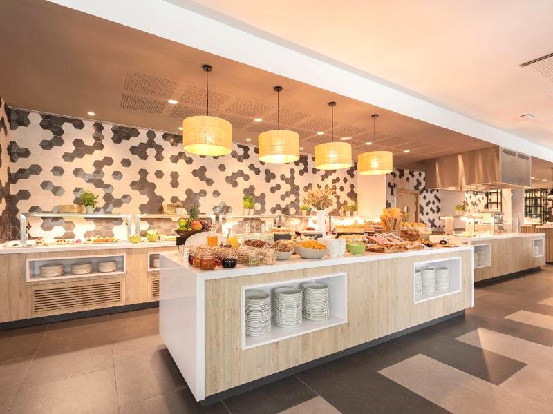 ホリデイ イン バルセロナ サン クガット バイ IHG (Holiday Inn Barcelona - Sant Cugat By IHG)の写真