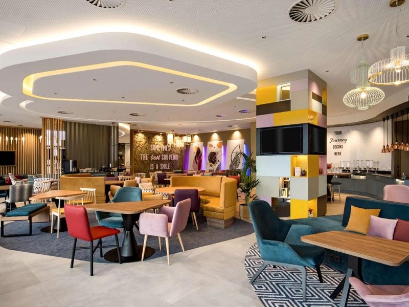 ハンプトン バイ ヒルトン リガ エアポート (Hampton by Hilton Riga Airport)の写真