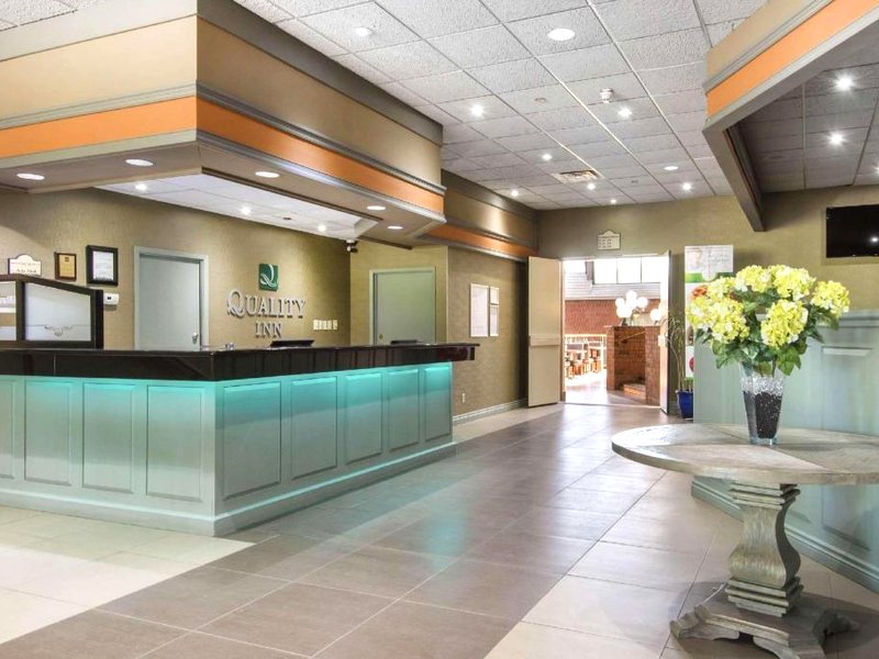 Quality Inn & Conference Centreの写真