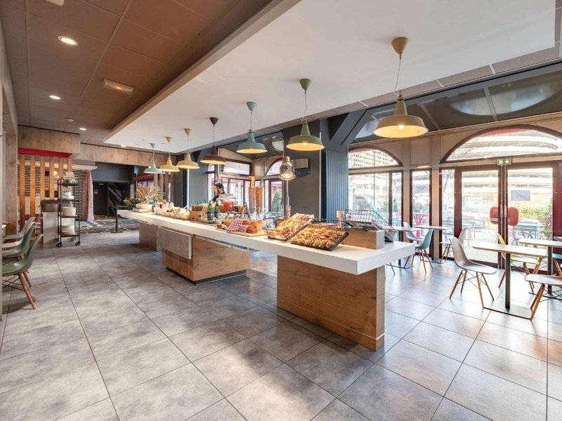 イビス リヨン パール デュー レ アール (Ibis Lyon Part Dieu Les Halles)の写真