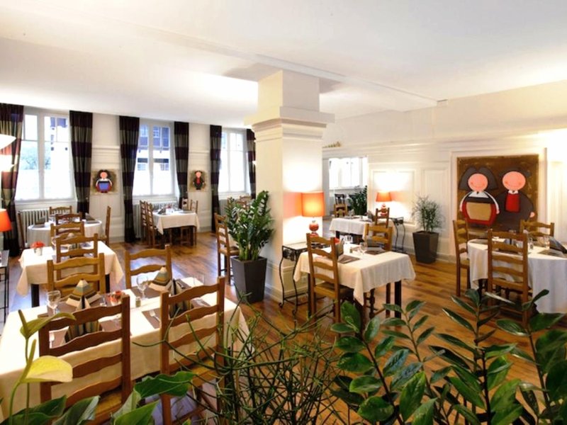 オテル レストラン ラ シゴーニュ (Hotel Restaurant La Cigogne)の写真