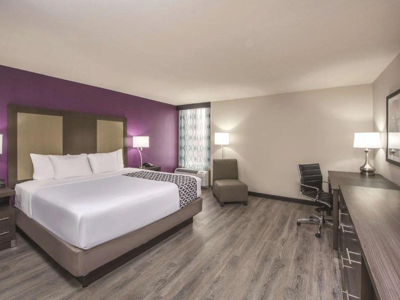 La Quinta Inn & Suites by Wyndham Festus - St. Louis Southの写真