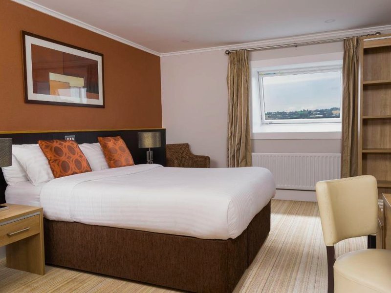 スタンフォード アームズ ホテル (Strangford Arms Hotel)の写真